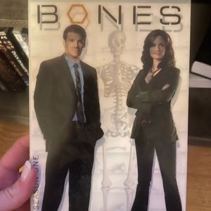 Bones season 1 did set